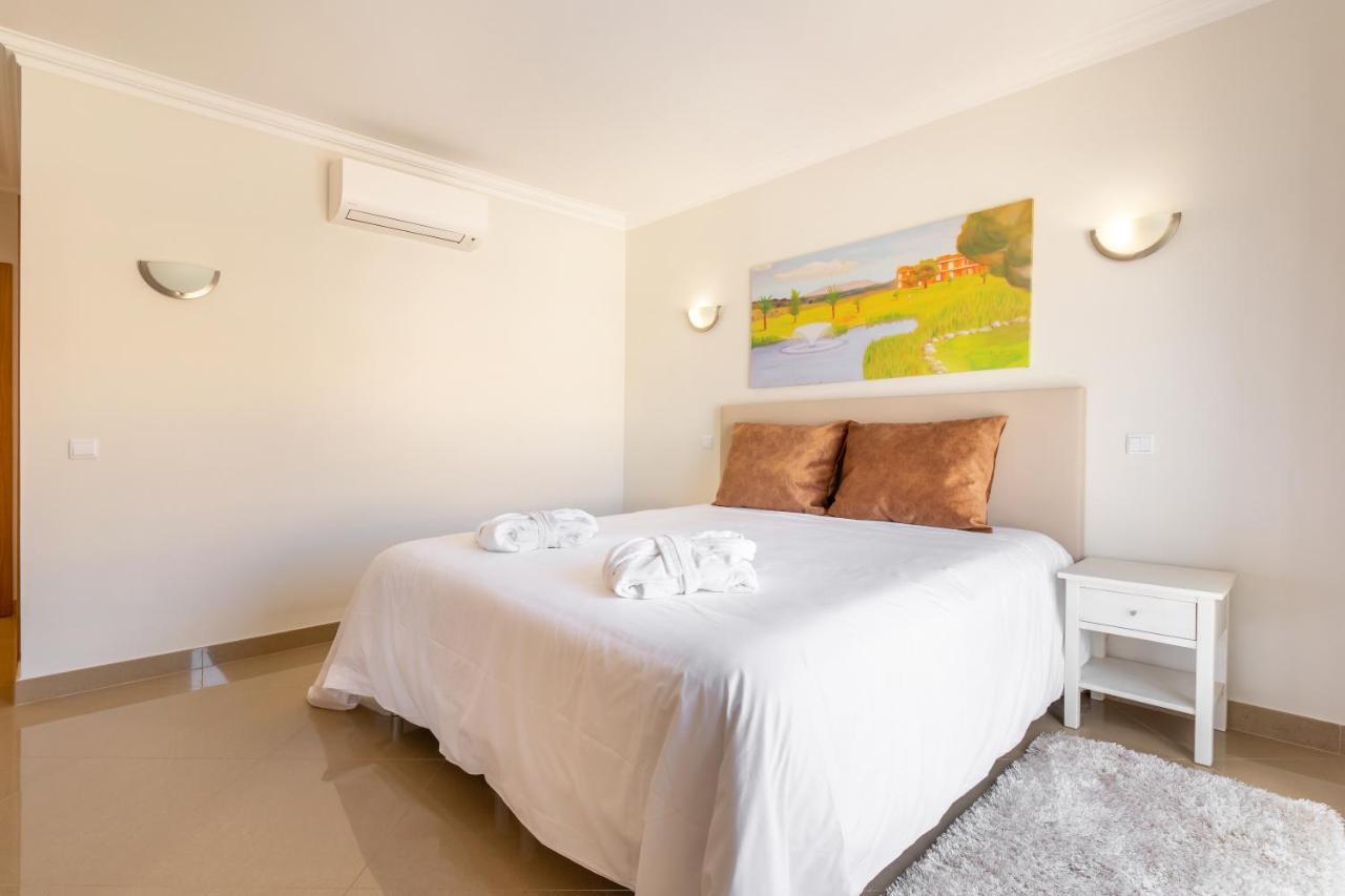 Boavista Golf & Spa - Bela Colina Holidays Lagos Buitenkant foto A bedroom in a hotel