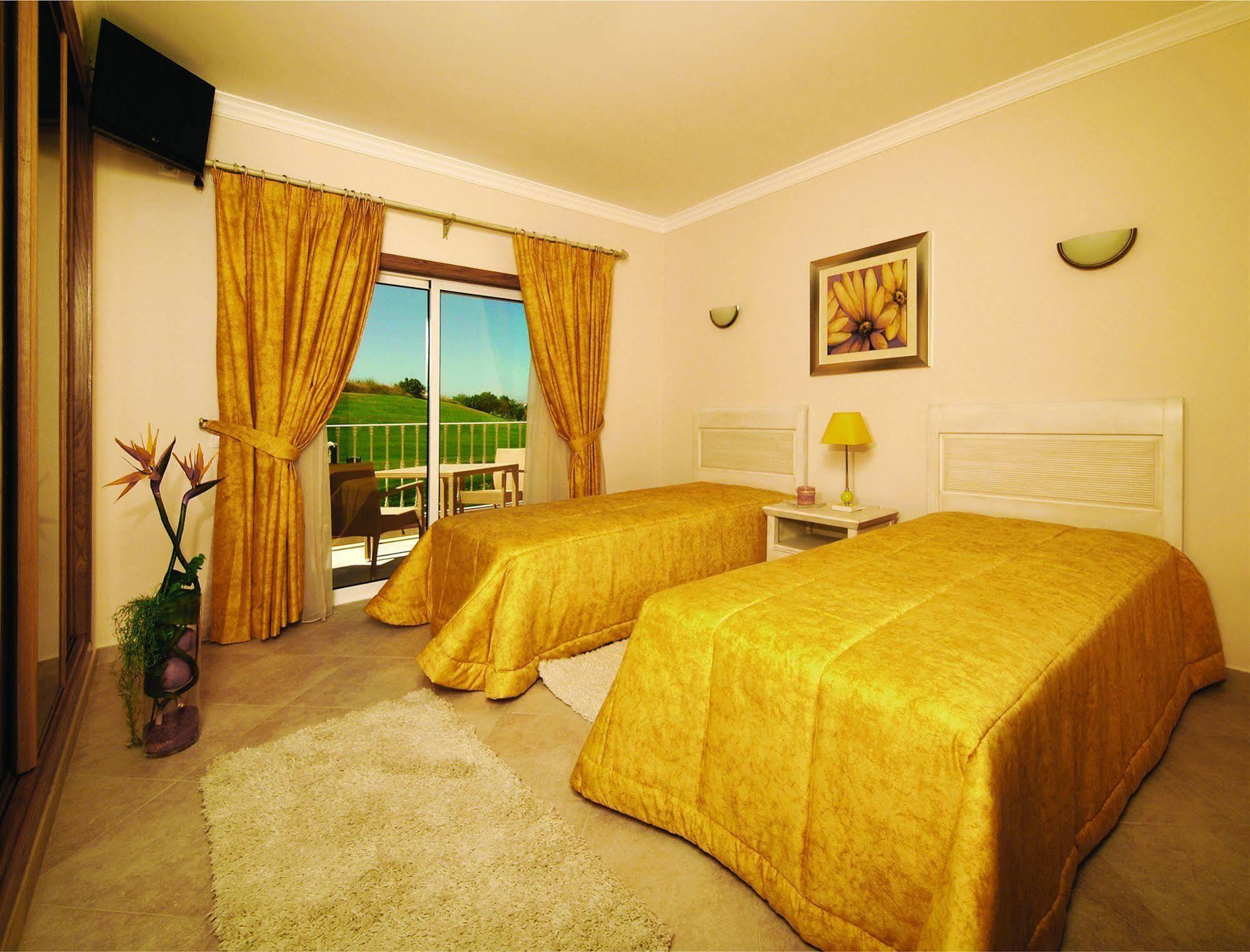Boavista Golf & Spa - Bela Colina Holidays Lagos Buitenkant foto A bedroom at the hotel